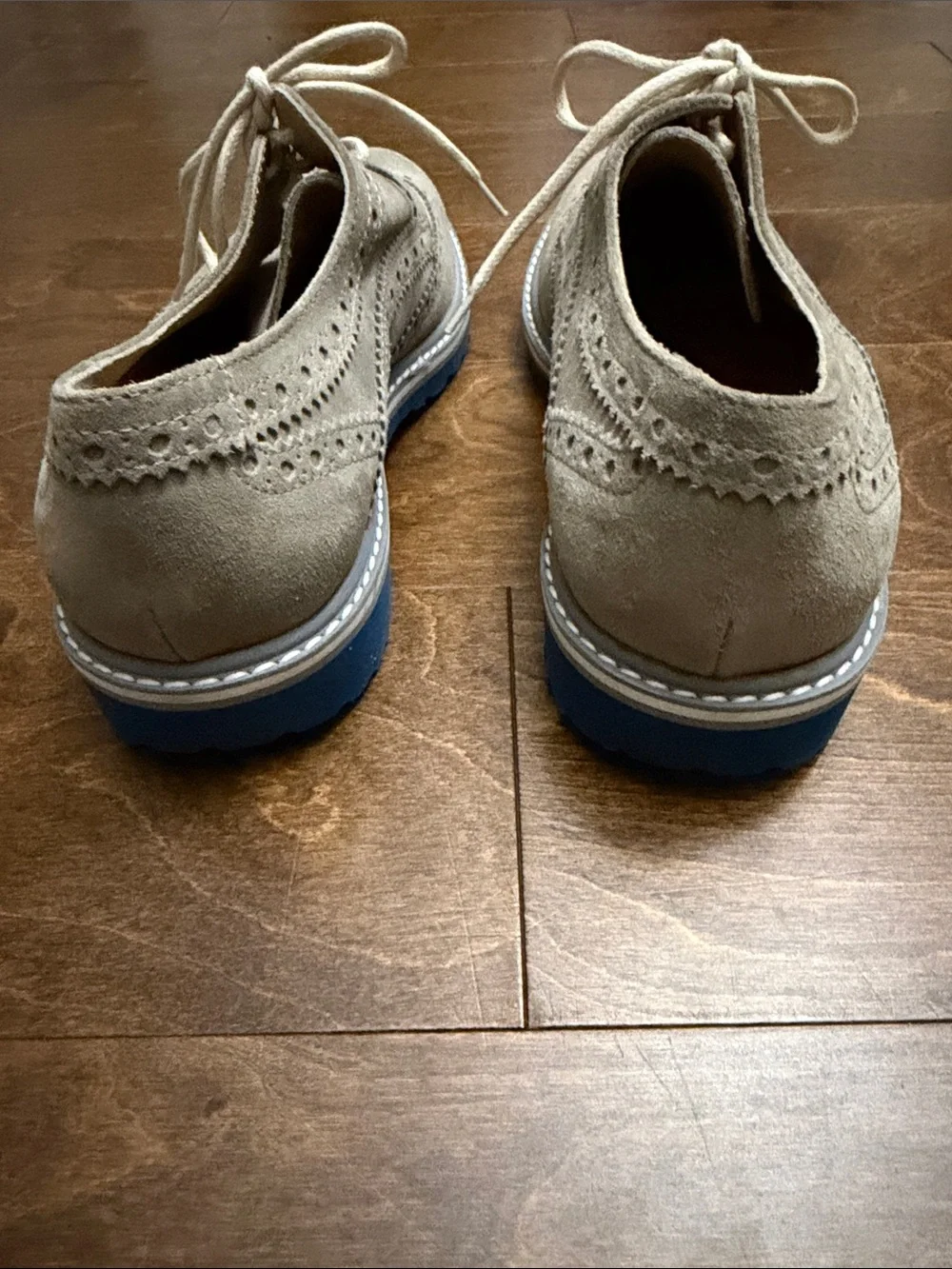 NWT, Florsheim Men's Suede Wingtip Derbys in Light Taupe